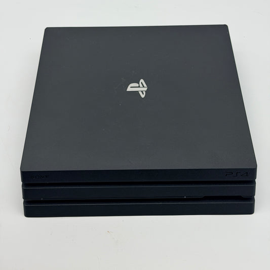 Sony PlayStation 4 Pro (CUH-7215B)