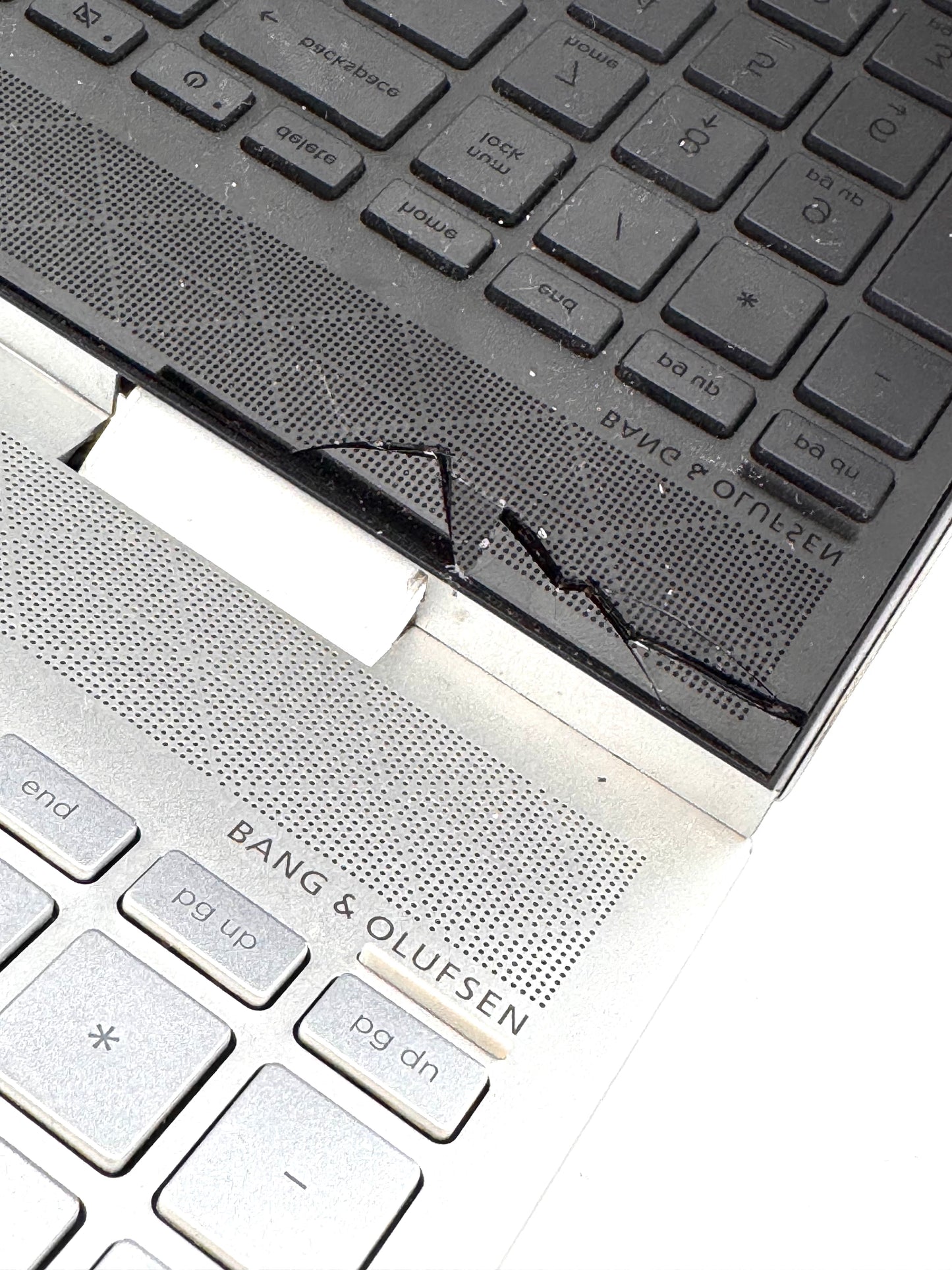 HP ENVY x360 Laptop - 15m-ed0023dx **** Broken Hinge & Screen ******