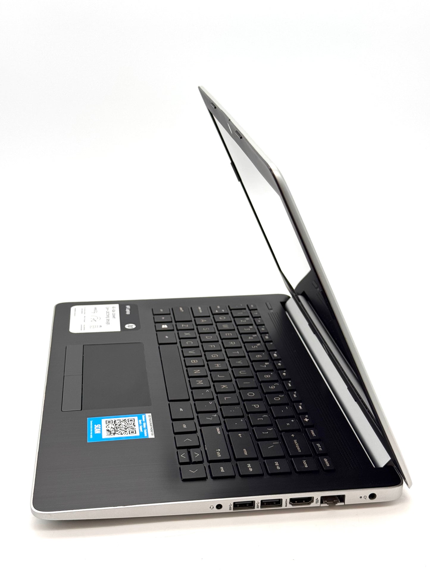 HP Notebook - 14-cm0012nr - 4GB RAM, 32GB Hard Drive