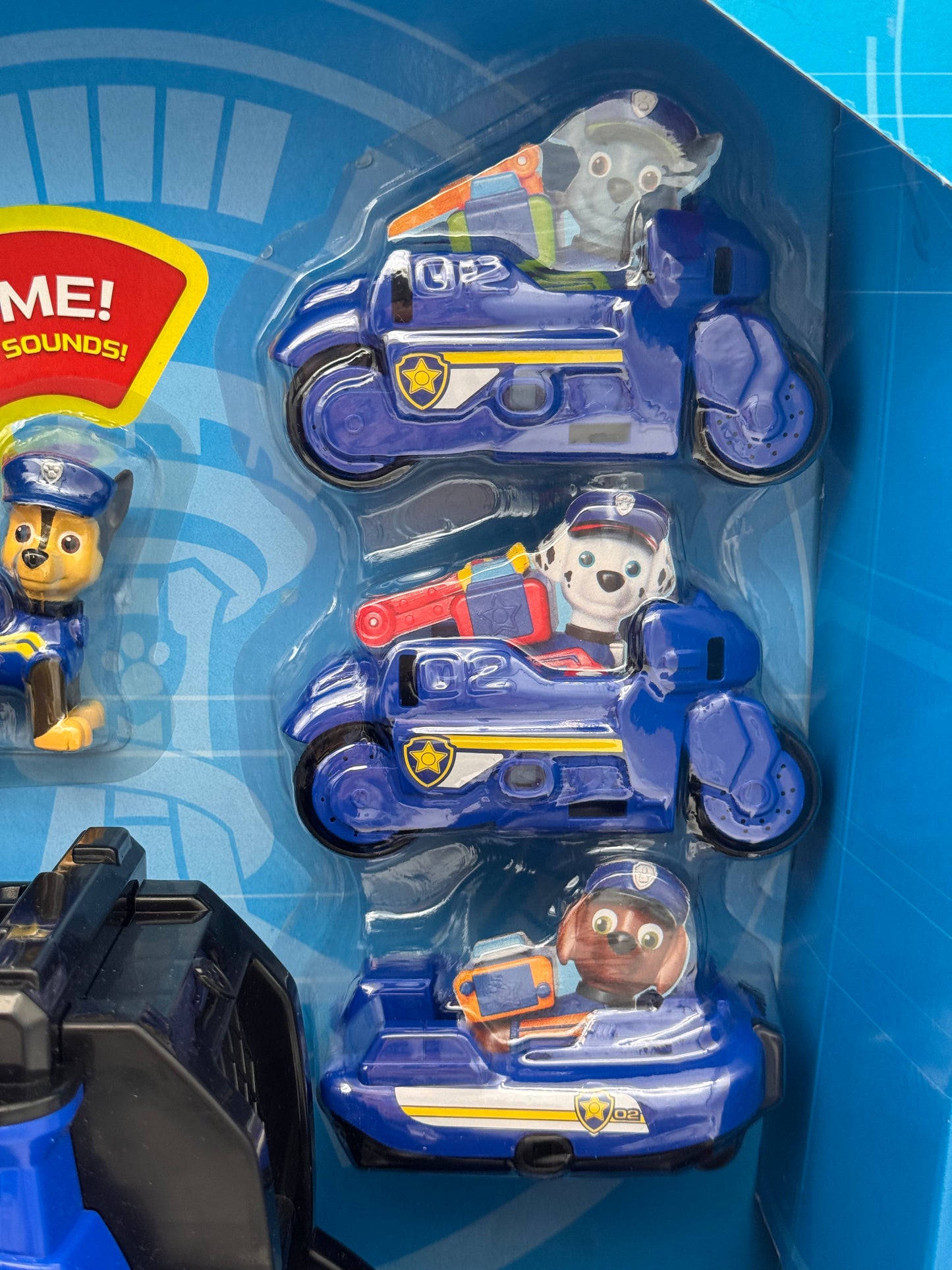Spin Master Paw Patrol Chase Ultimate Police Cruiser - New In Box