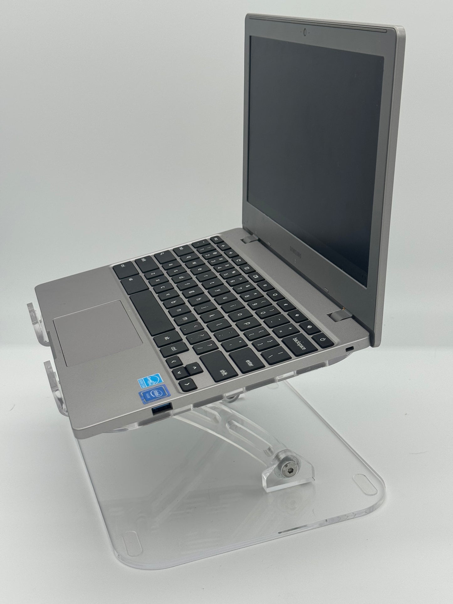 Samsung Chromebook XE310XBA 11-inch Laptop - Used - Gray