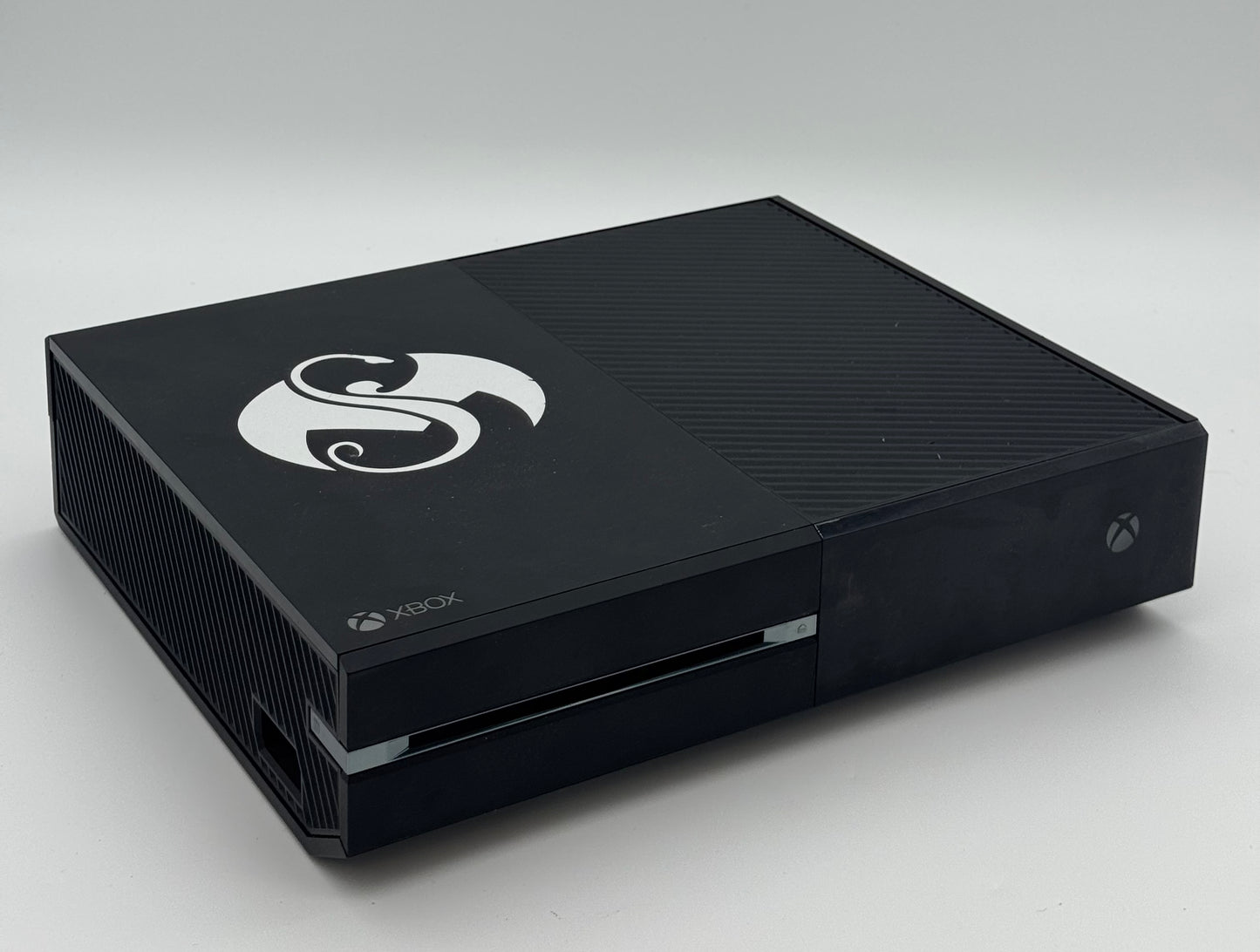 Microsoft Xbox One 2013 Video Game System - 500GB - Black - Used