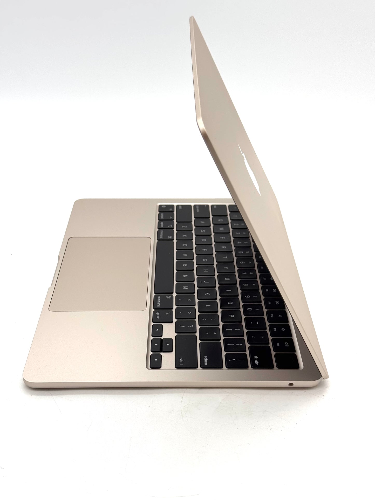 Apple MacBook Air 13-inch M3