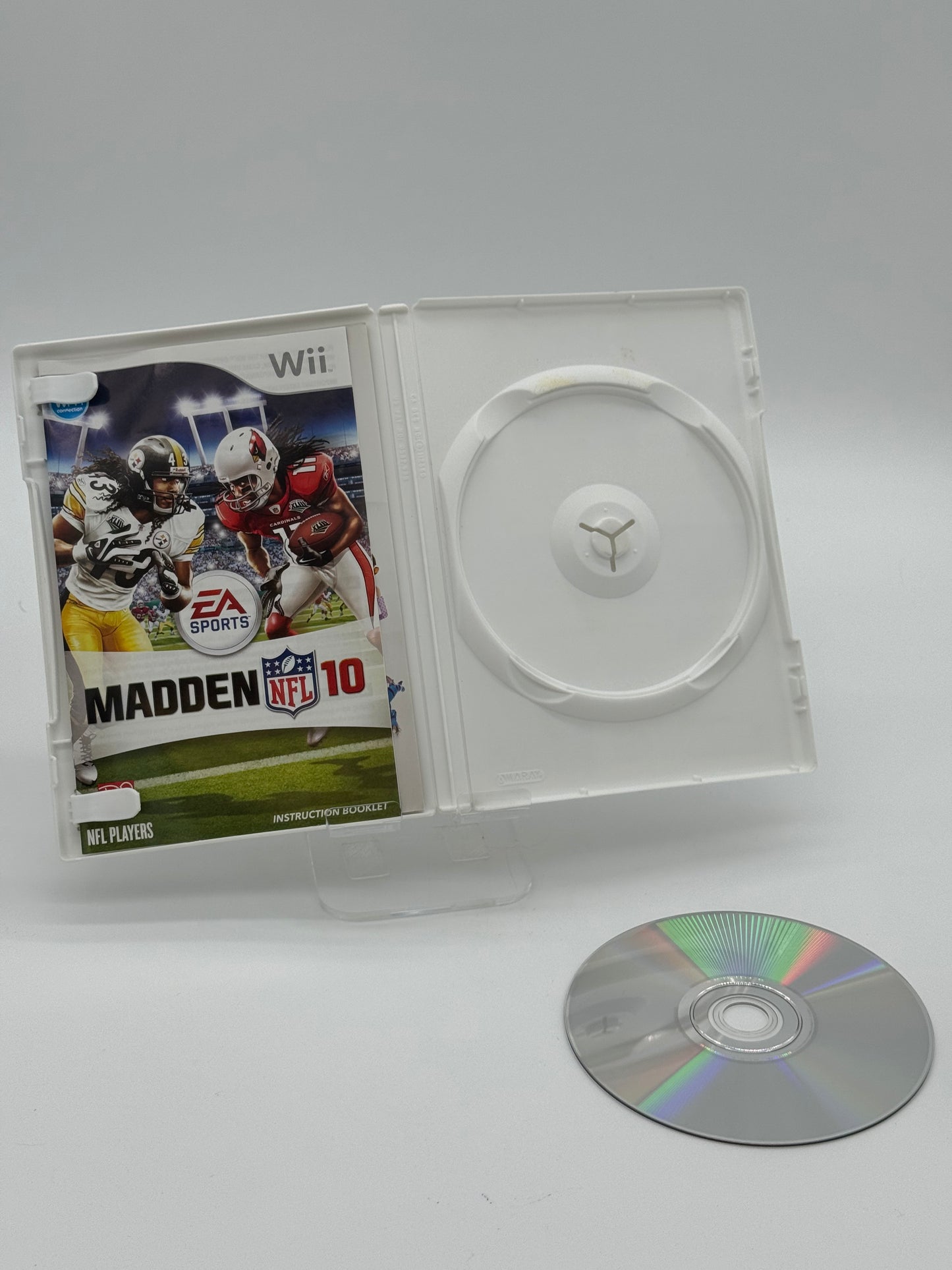 Madden NFL 10 (Nintendo Wii) - Used with Original Box