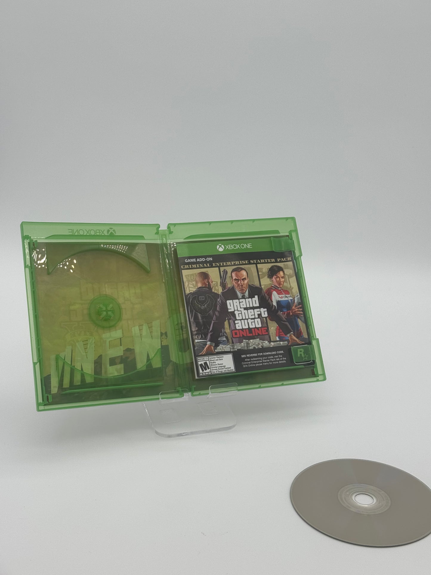 Grand Theft Auto V [Premium Edition] for Xbox One - Used with Box
