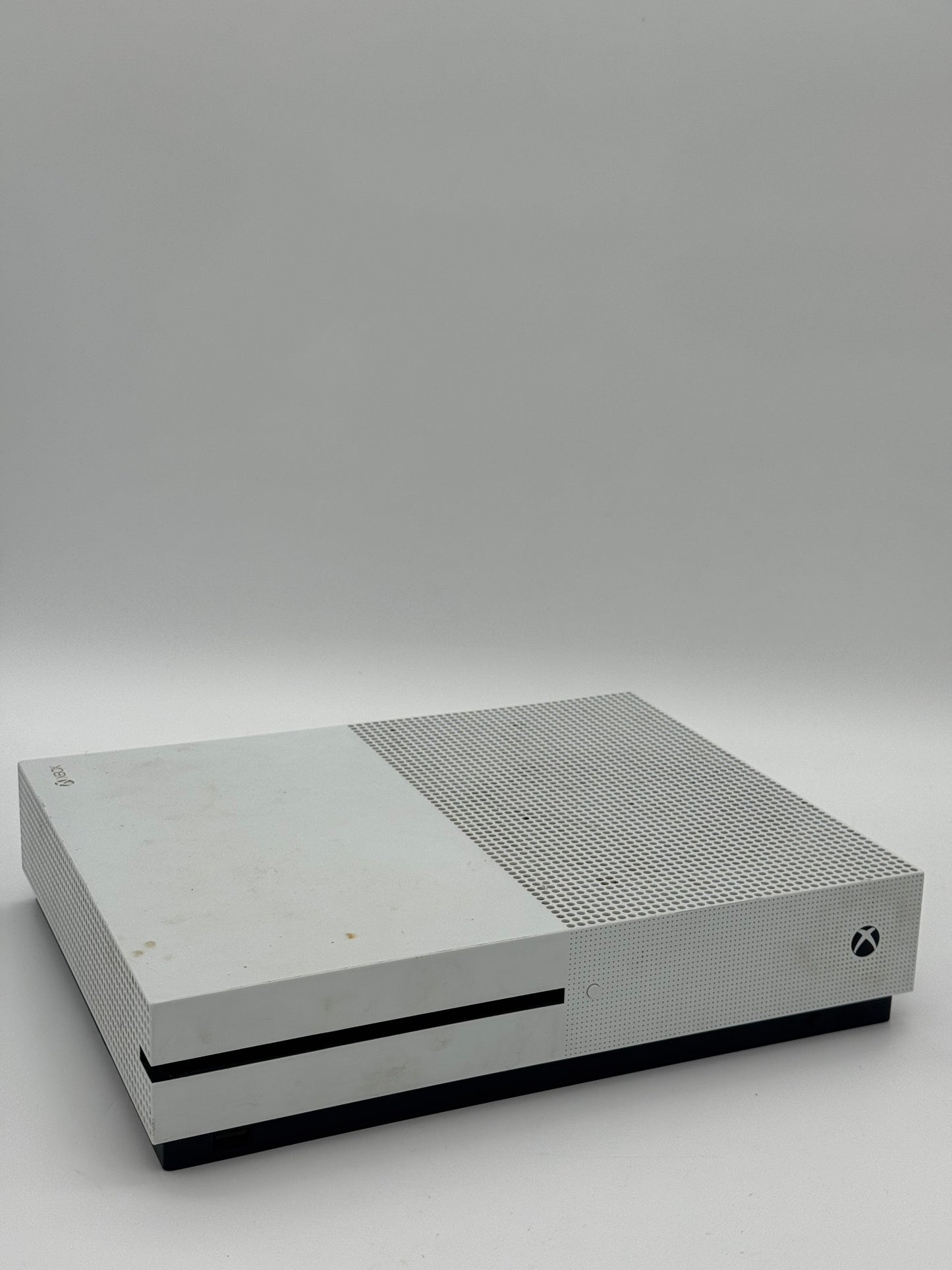 Microsoft Xbox One S 1TB Video Game System - Used, White - Free Shipping!