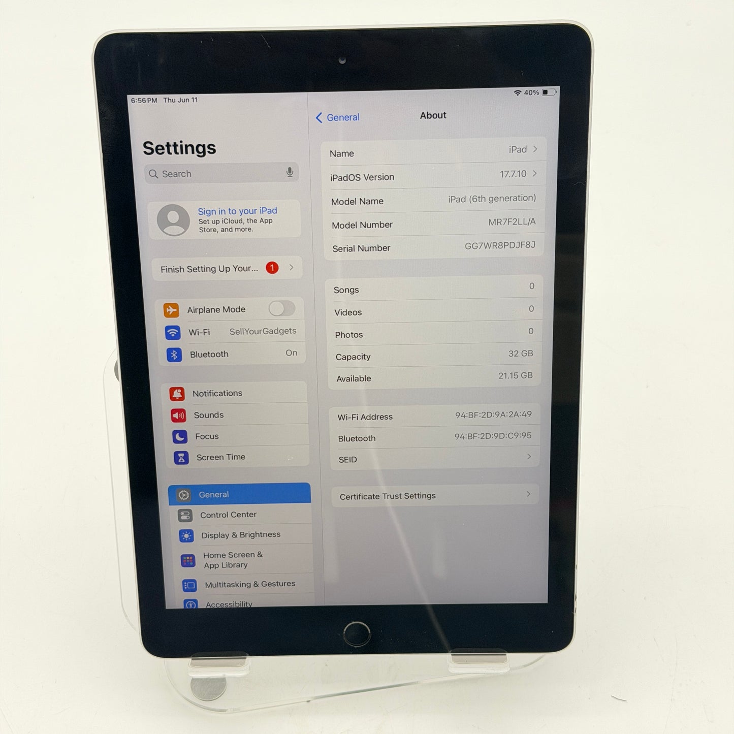 Apple iPad 6th Gen 32GB Wi‑Fi Only Gray - Used A