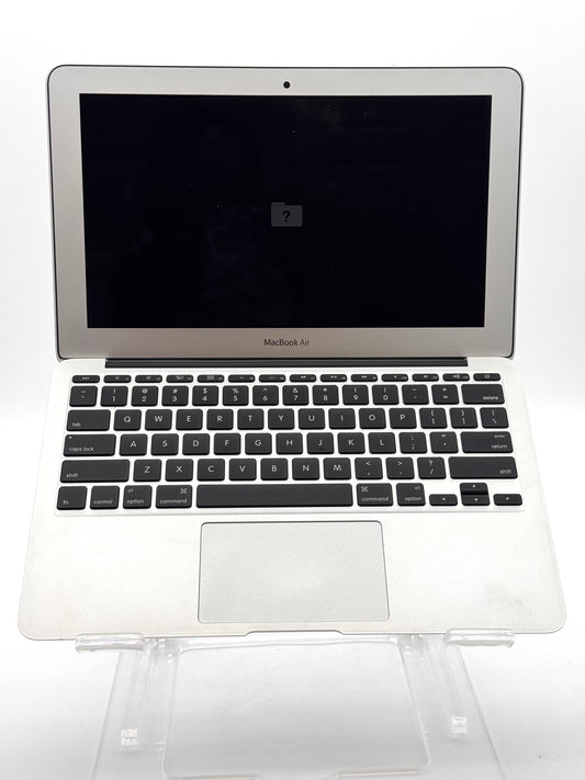Apple MacBook Air 13" A1465 2015 13.3  - NEEDS OPERATING SYSTEM -