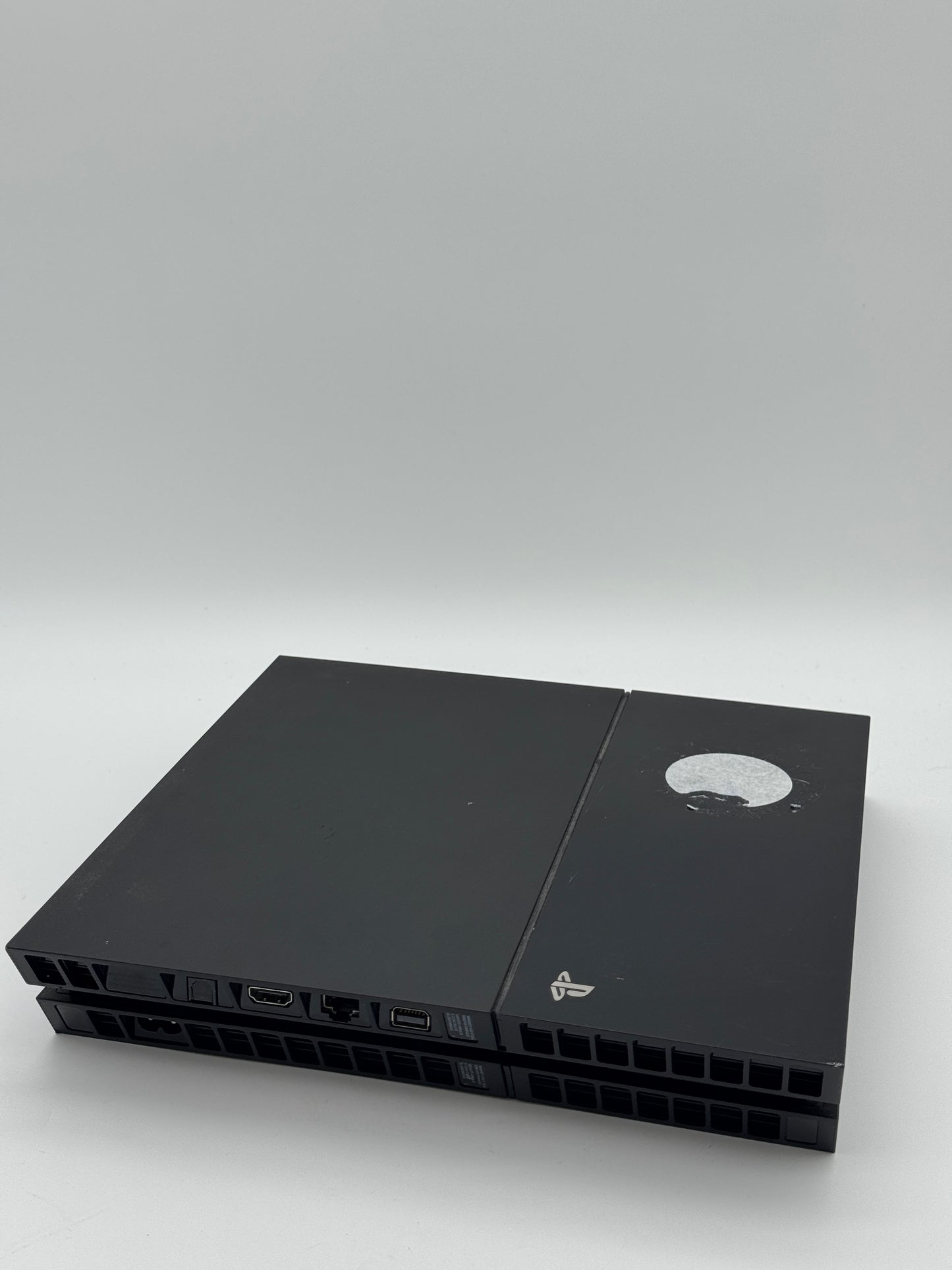 Sony PlayStation 4 (PS4) CUH-1001A 500GB - Used -  Cosmetic Damage
