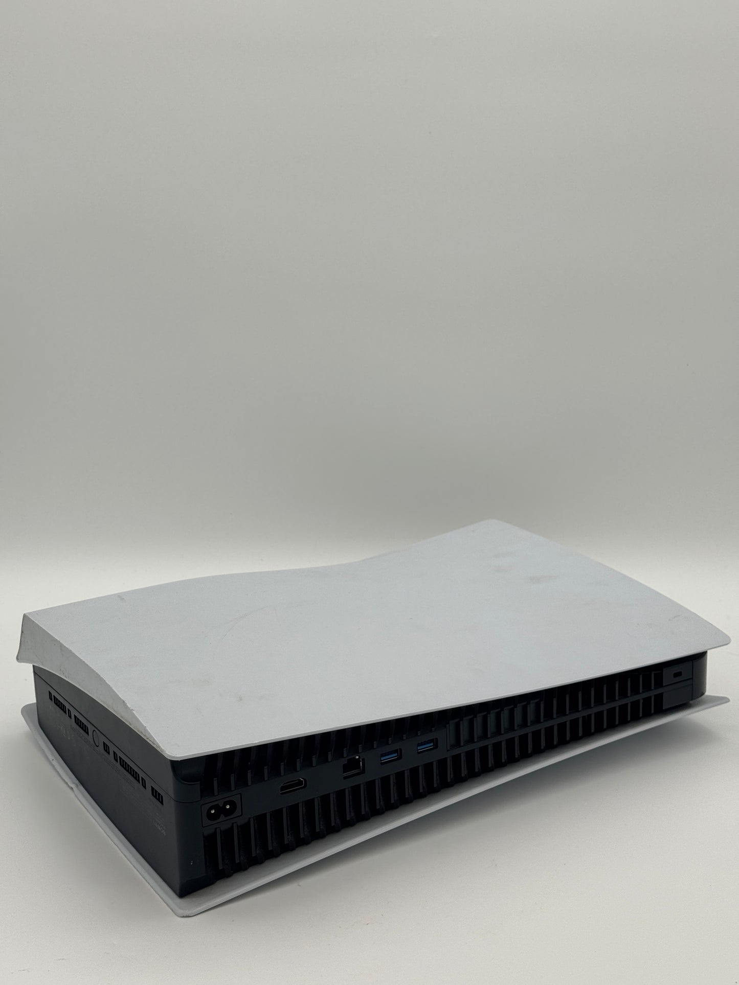 Sony PlayStation 5 (CFI-1215A) – 2022 - Device overheats / No other issues