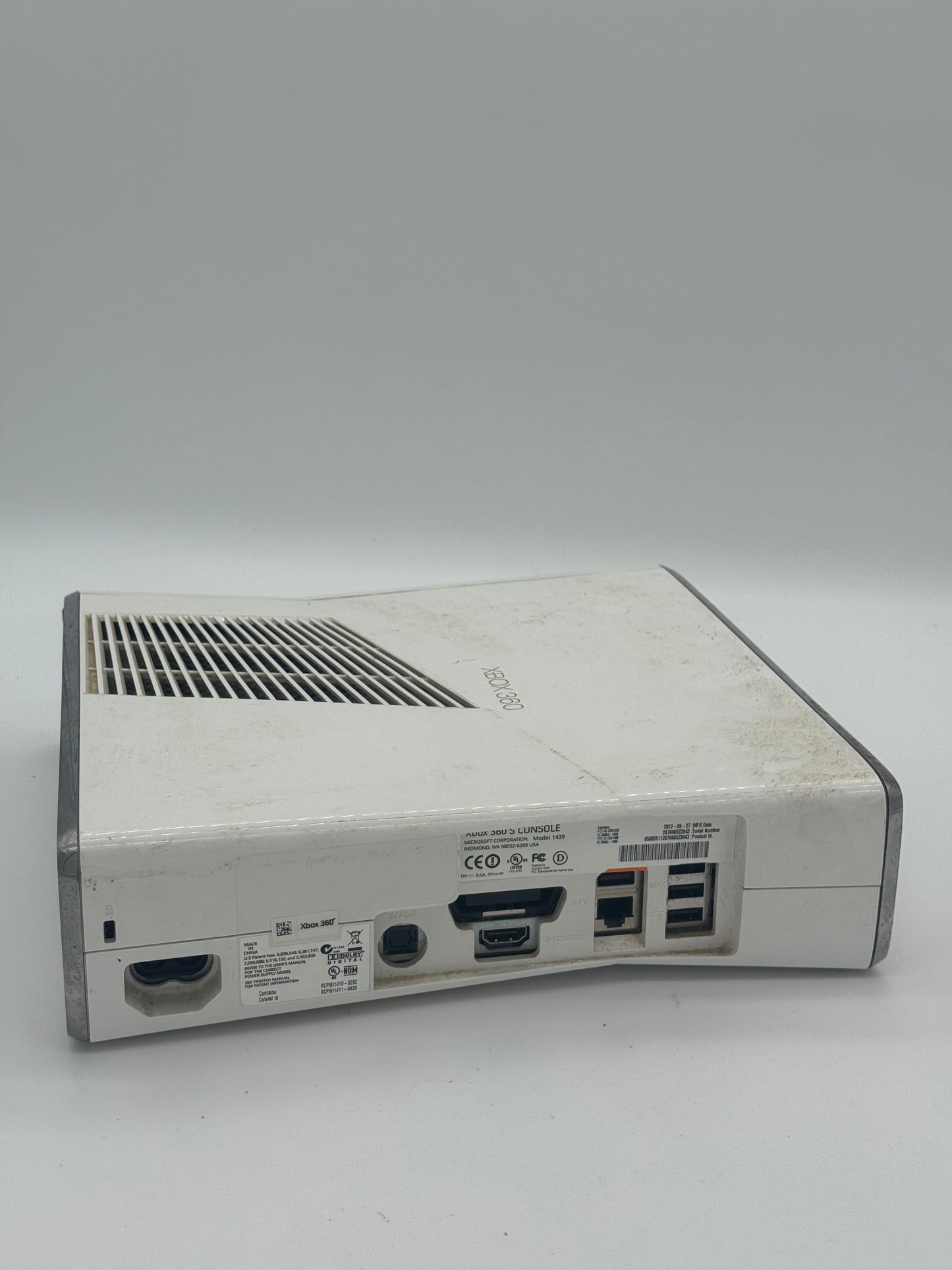 Microsoft Xbox 360 S Slim 1439 - 4GB - White