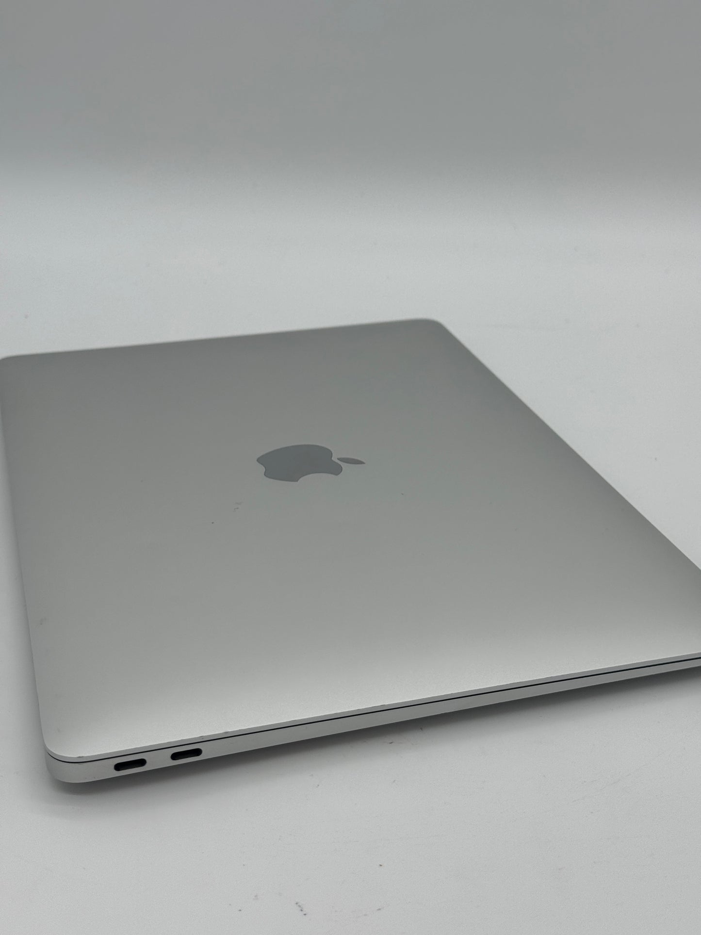 Apple MacBook Air M1 A2337 (2020) - 256GB, 8GB RAM, Gray - Used