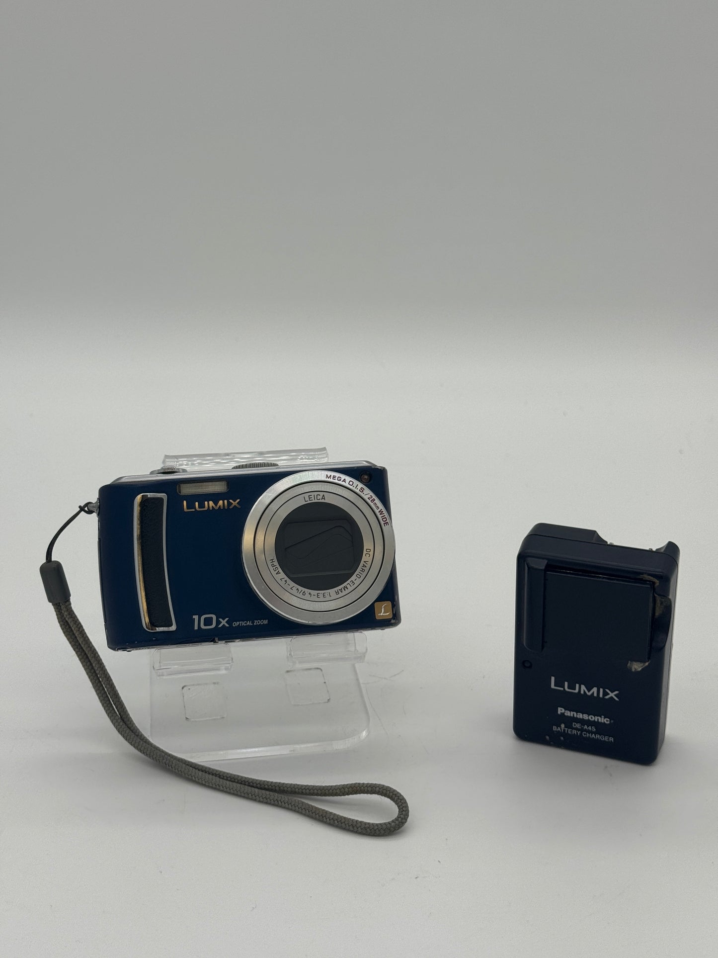 Panasonic Lumix 10x DMC-TZ5 Blue Digital Camera