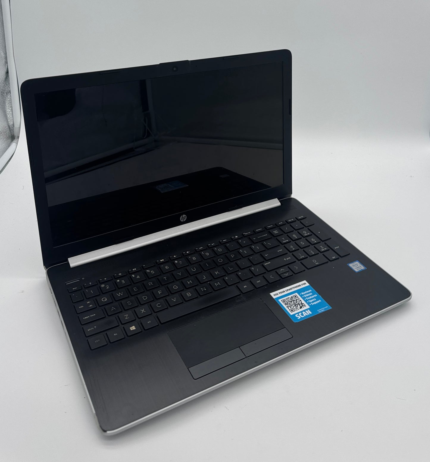 HP 15-da0012dx Laptop - Gray - Broken - 8GB RAM, Core i3, 128GB SSD