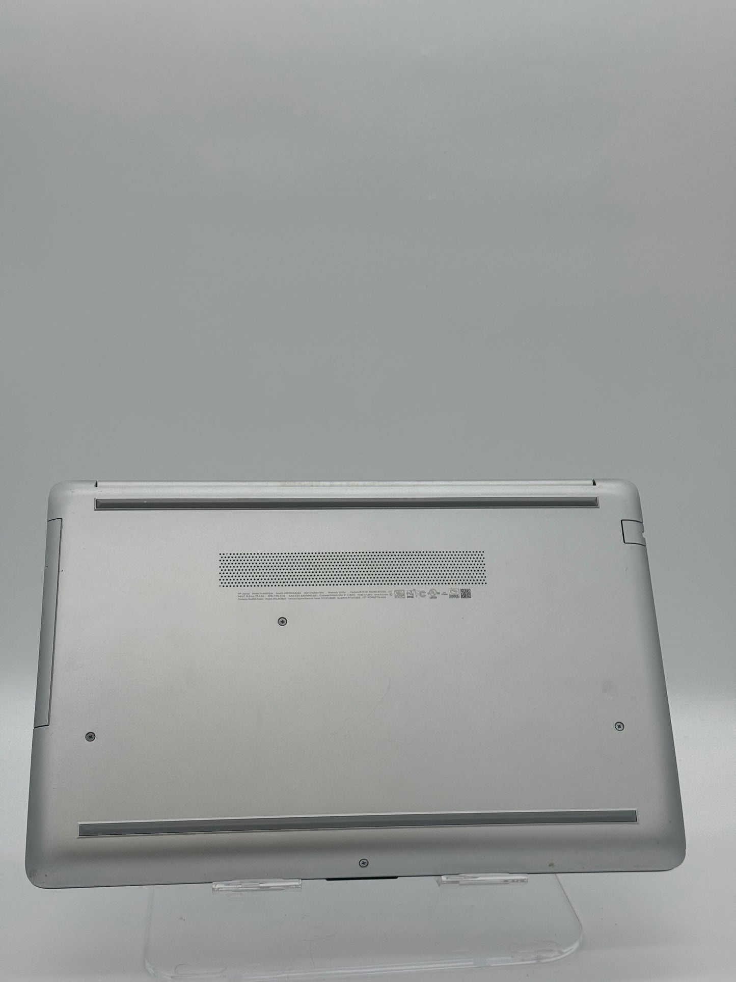 HP 15-da0012dx Laptop - Gray - Broken - 8GB RAM, Core i3, 128GB SSD