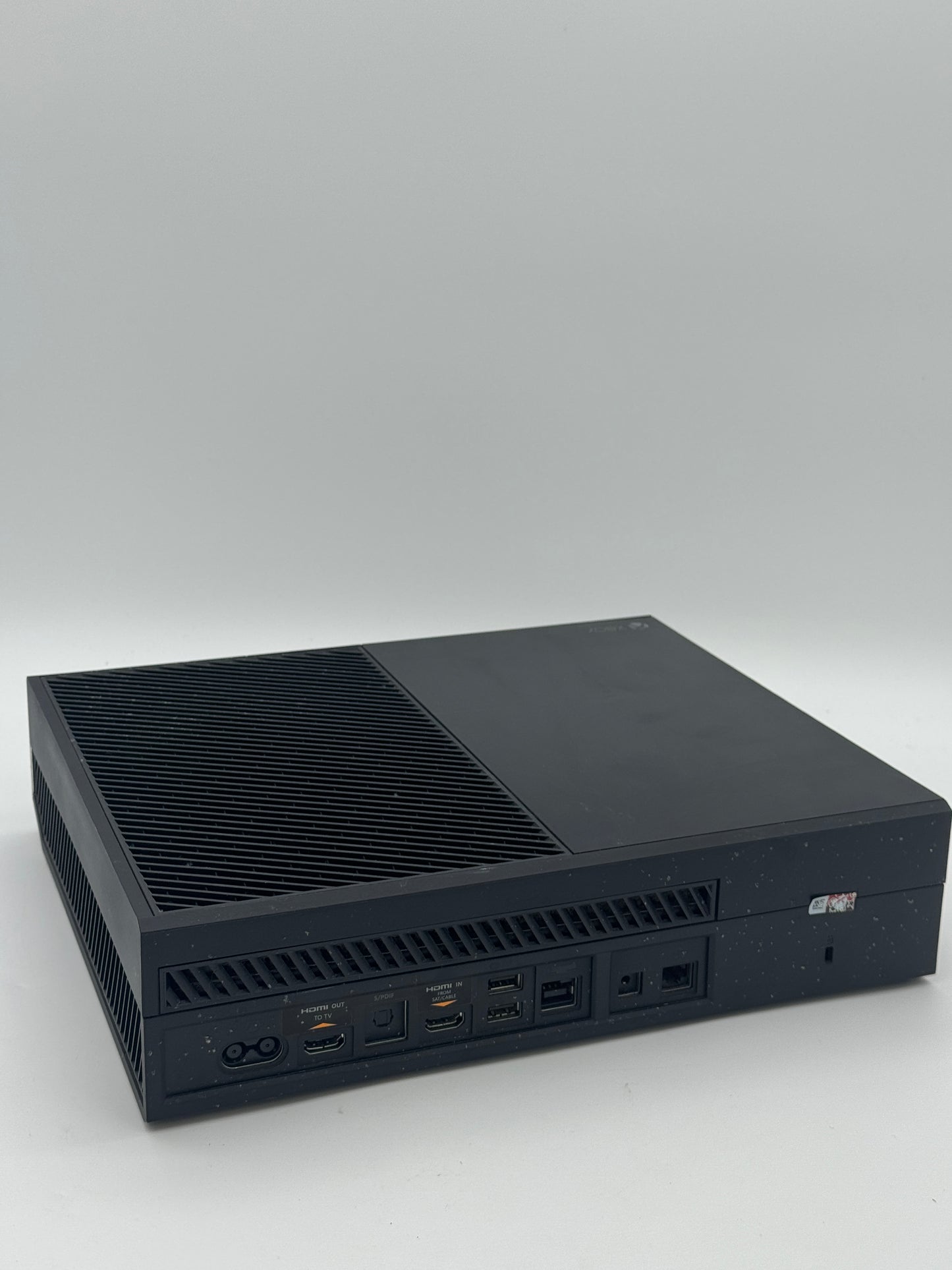 Microsoft Xbox One 2013 (Model: 1540) - 500GB - Used