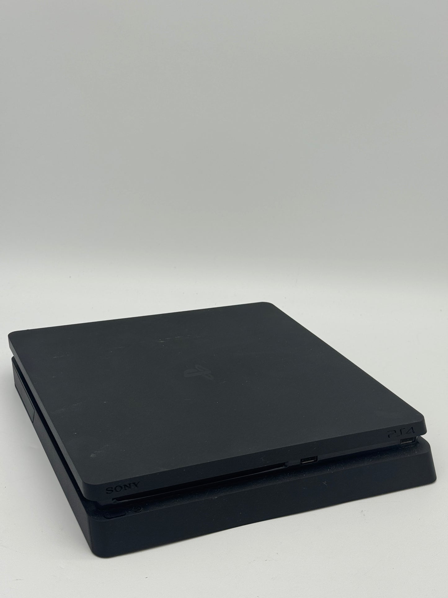 Sony PlayStation 4 CUH-2115B - 1TB Black Video Game Console - Used