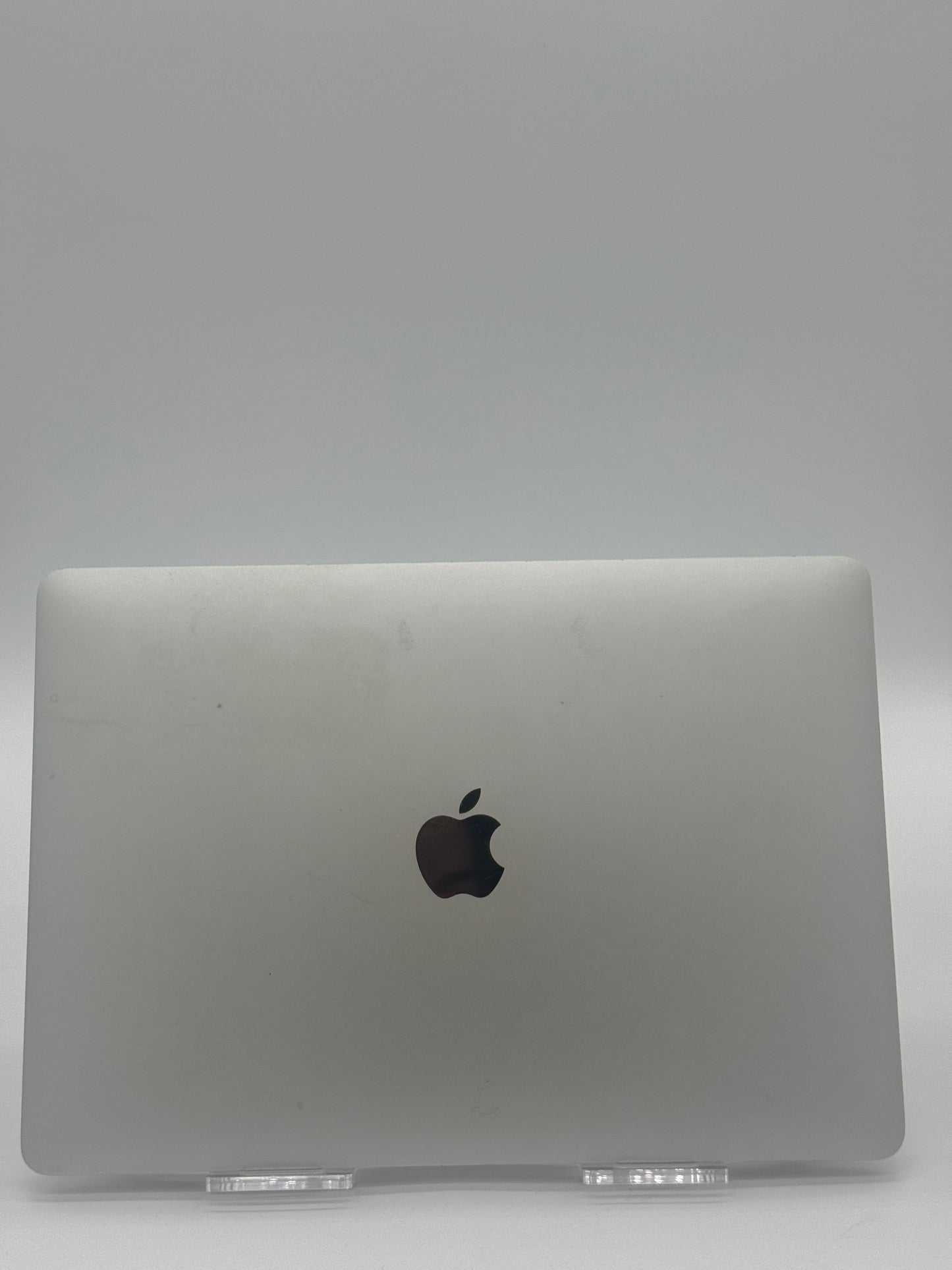 Apple MacBook Pro A1706 - Broken