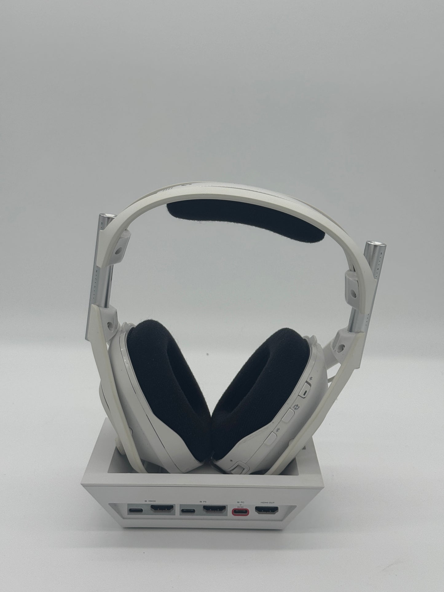 Astro A50X Wireless Headphones with Base - Used - White - Free Shipping