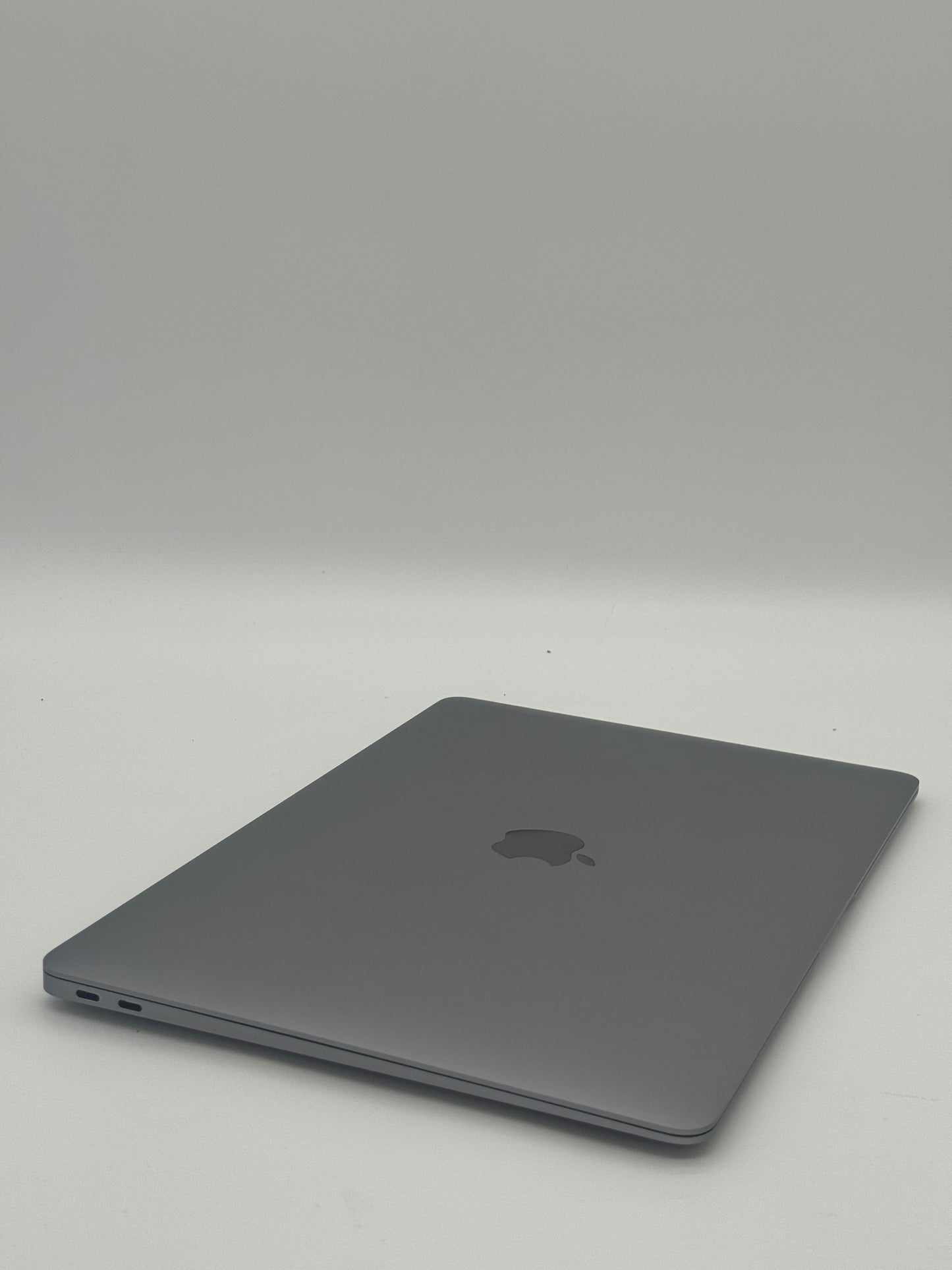 Apple MacBook Air M1 A2337 2020 - 16GB RAM, 256GB SSD, Space Gray