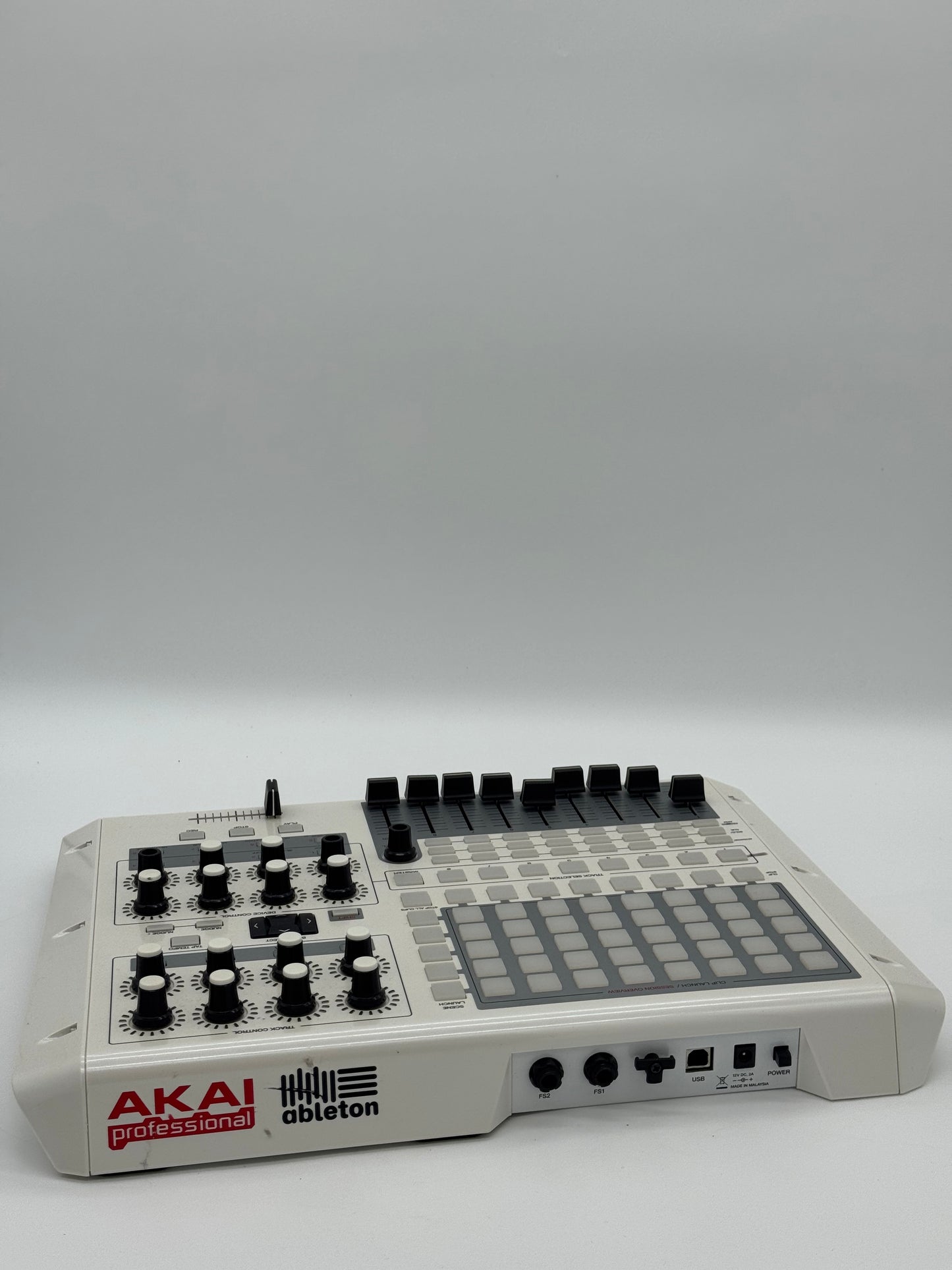 Akai Professional APC 40 Special Edition DJ Mixer - White - Used